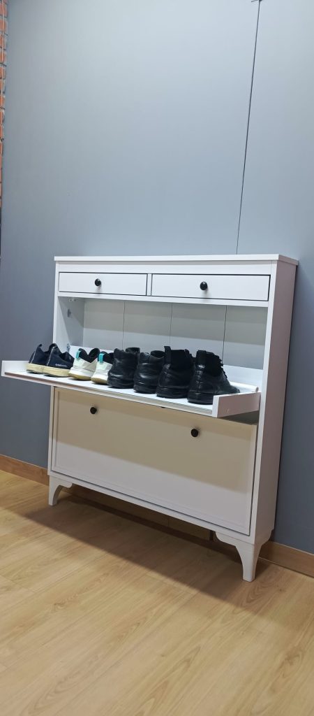 özel tasarım ayakkabılık